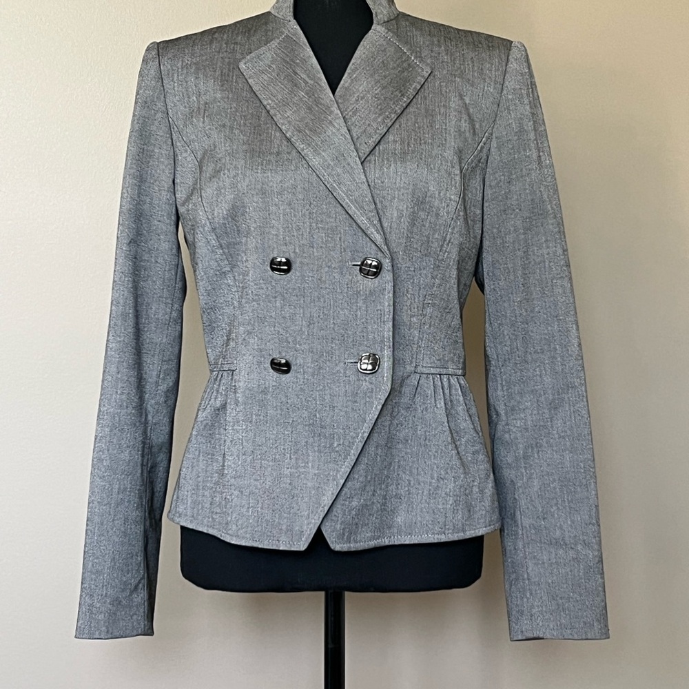 Tahari Gray Tailored Blazer with Notched Lapels
